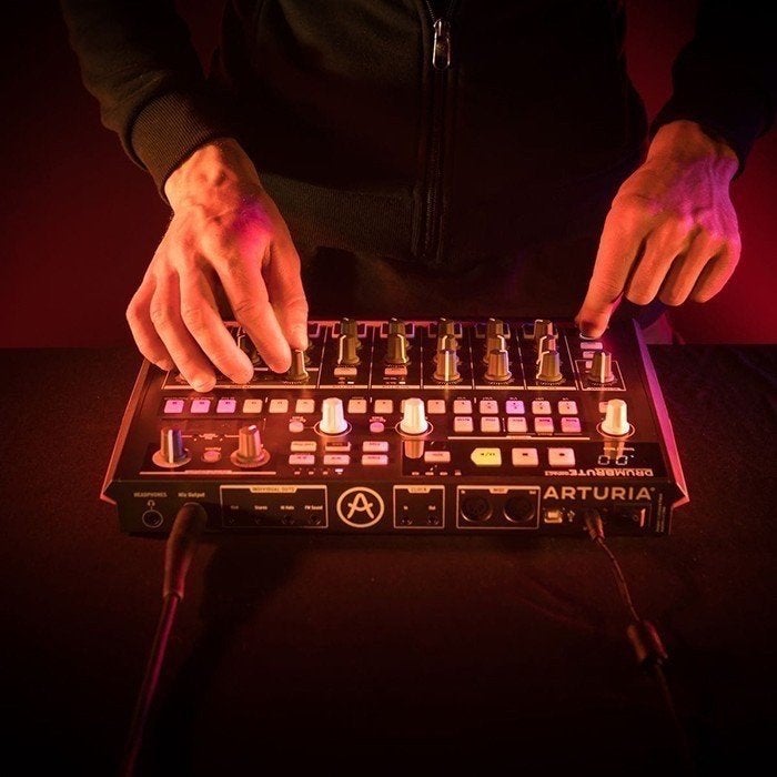 Arturia DrumBrute Impact analoge drumsynthesizer, Muziek en Instrumenten, Overige merken, ., Nieuw, Ophalen of Verzenden