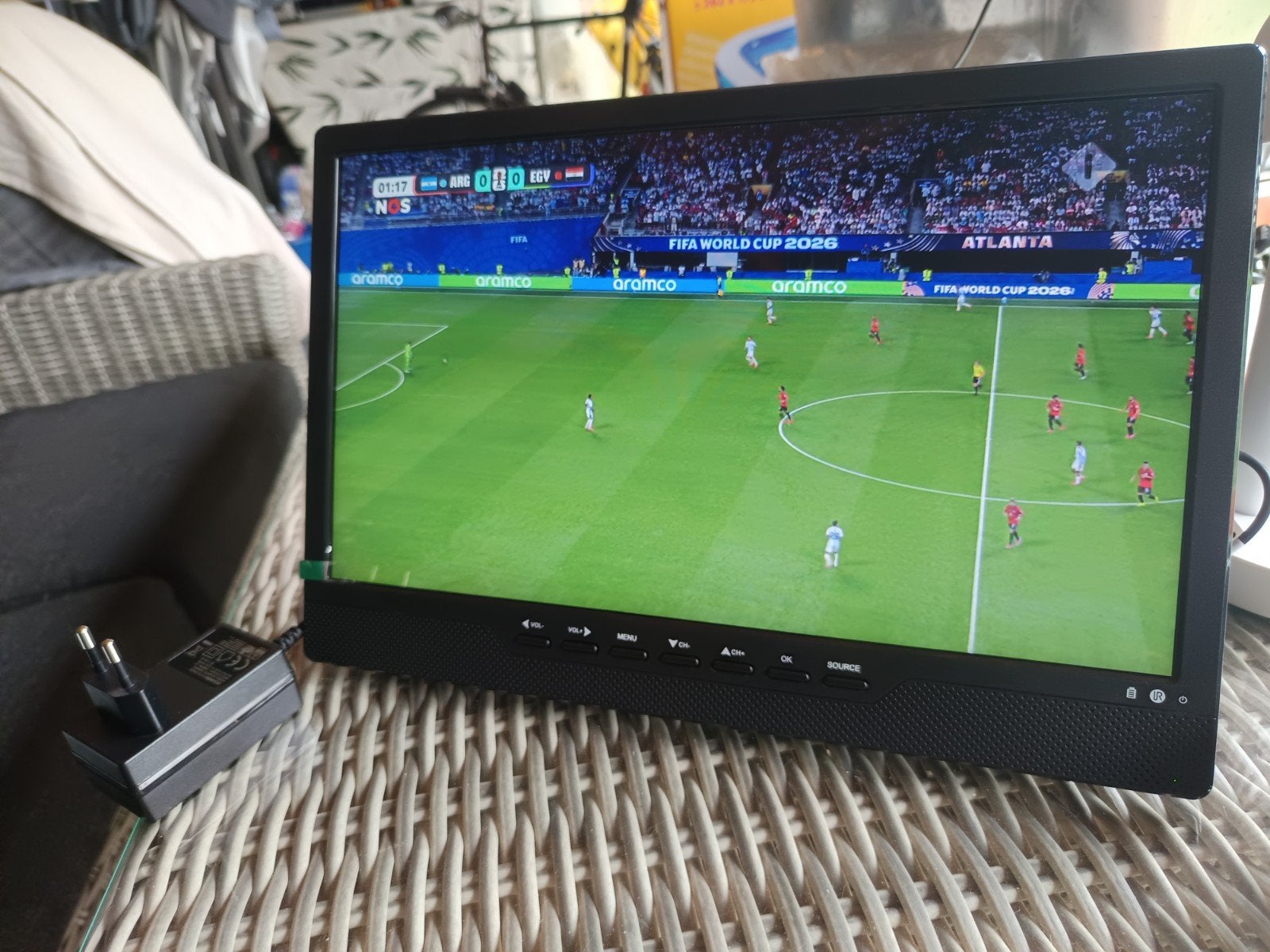 14 inch Portable TV met accu Camper/Camping WK buiten kijken, Audio, Tv en Foto, Televisies, Overige merken, Nieuw, Ophalen of Verzenden
