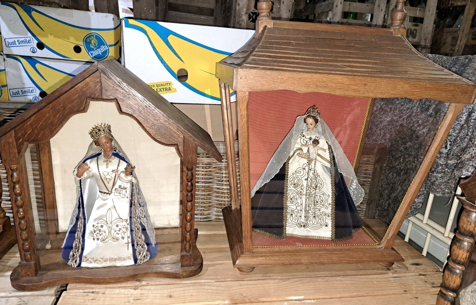 Kapellekes met onze lieve vrouw decoratie, Ophalen