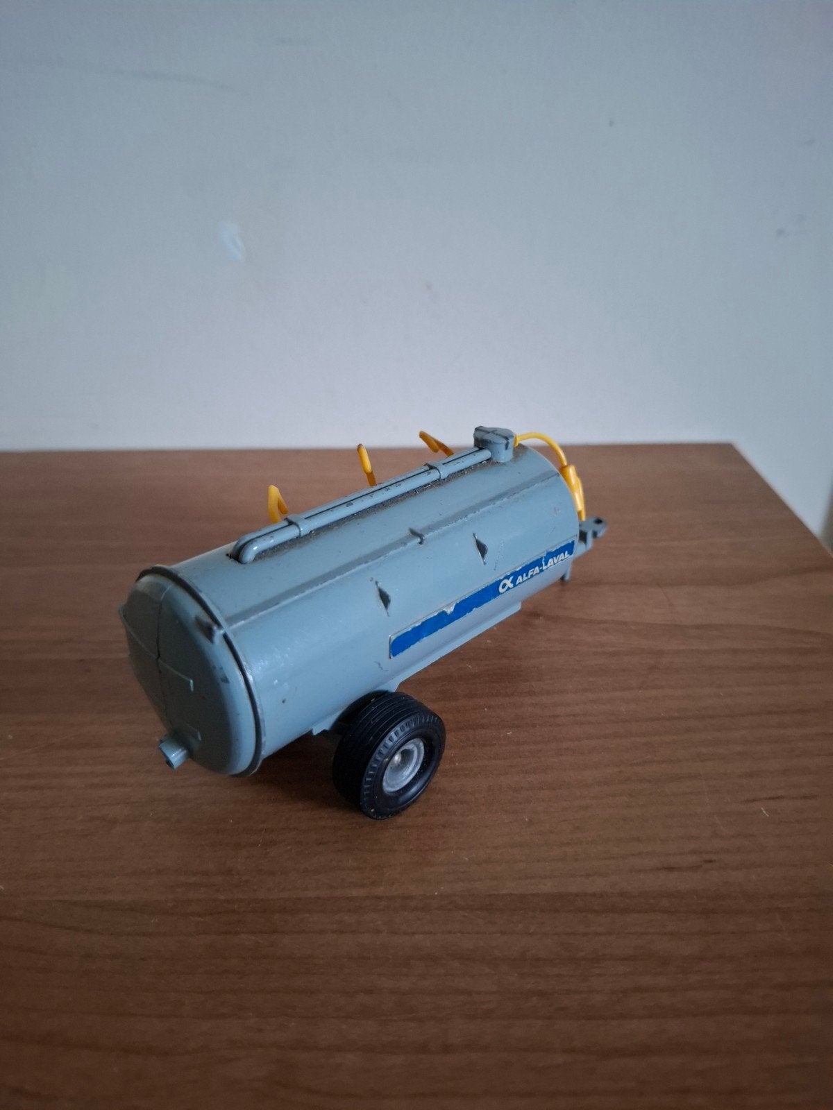 Britains Alfa Laval giertank, Ophalen of Verzenden, Gebruikt, Tractor of Landbouw, Britains