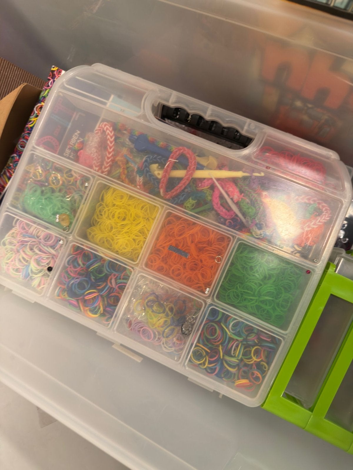 Grote Loom Bandjes Set met Opbergdoos, Gebruikt, Overige thema's, Meerkleurig, Ophalen of Verzenden