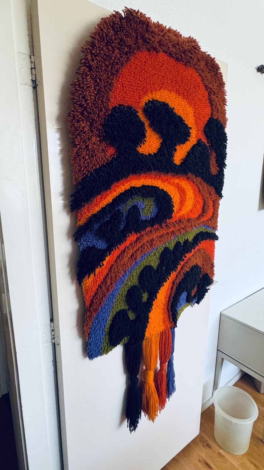 Vintage smyrna wandkleed met abstract patroon en kwasten, Ophalen, Vintage, Gebruikt, Meerkleurig
