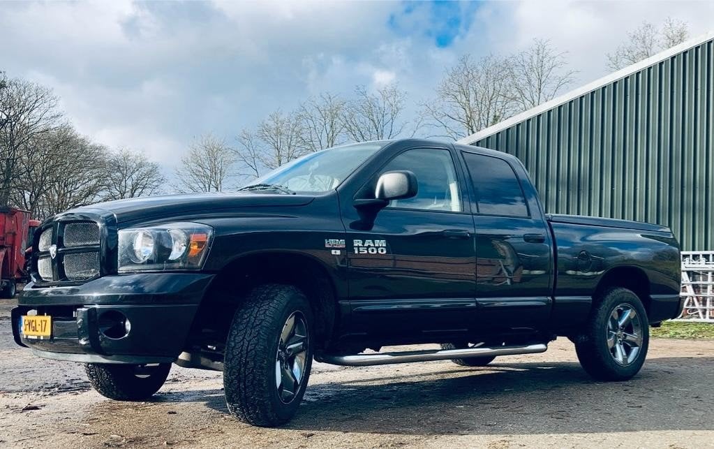 Dodge RAM 1500 5.7 V8 Hemi. 2006 grijs kenteken, 5654 cc, 350 pk, Particulier, 2544 kg