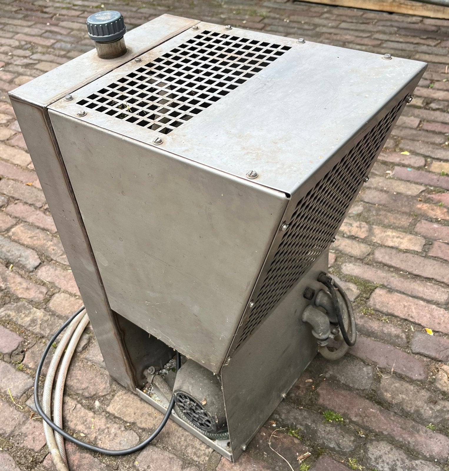 Koelaggregaat waterkoeler tig mig/mag, Ophalen, Zo goed als nieuw, 150 tot 250 ampère, Tig