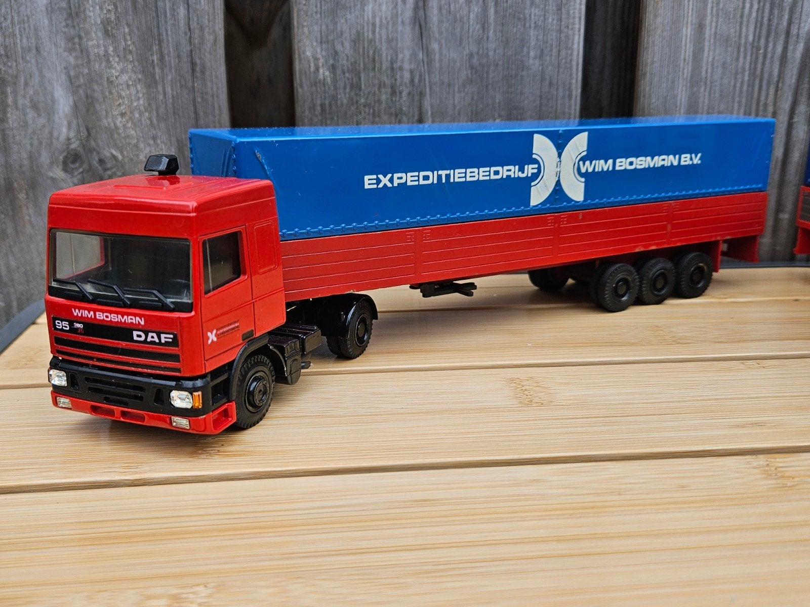 Lion Car DAF 95 Wim Bosman Huif Trailer 1:50 Metaal, Ophalen of Verzenden, Zo goed als nieuw, Bus of Vrachtwagen, Lion Toys