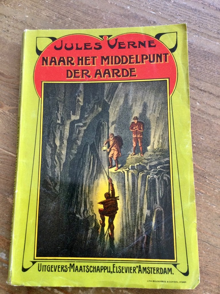 Jules Verne Naar het middelpunt aarde. Oude uitgave, Ophalen of Verzenden, Gelezen