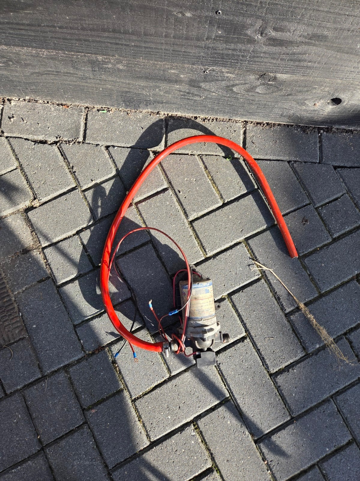 Bilgepomp voor boot met slang, Ophalen, Gebruikt, Motor en Techniek