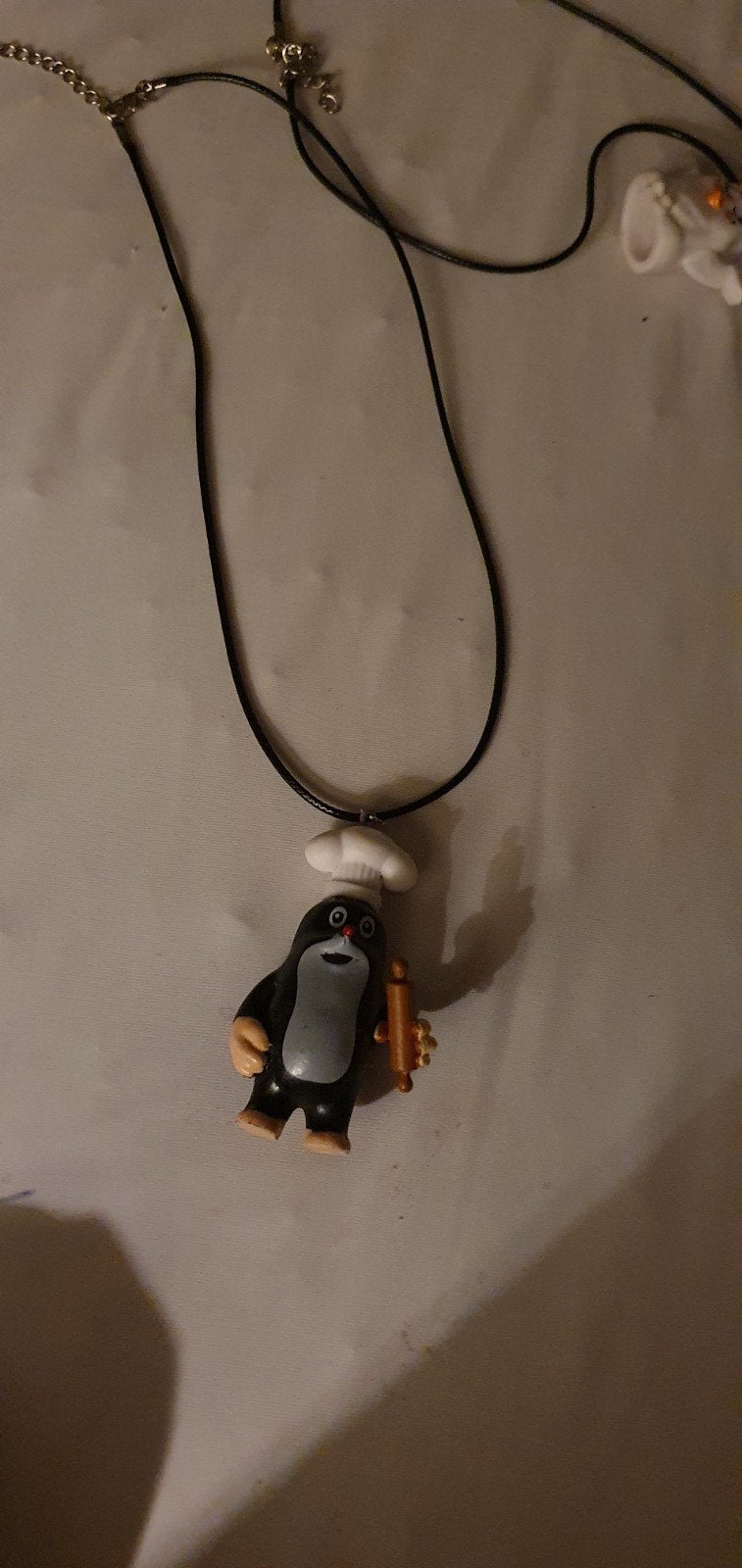 Nieuwe Molletje ketting met koksmuts en deegroller, Verzenden, Nieuw