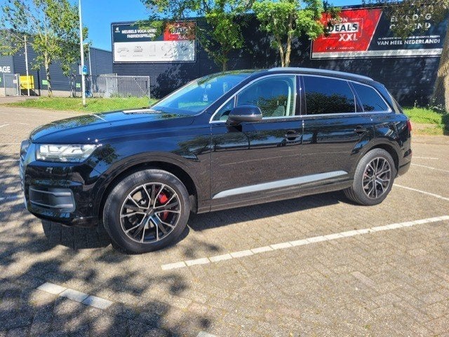 Audi Q7 3.0TFSI 245KW Quattro Tiptr 2016 Zwart 7 personen, 2005 kg, 2995 cc, Zwart, Particulier