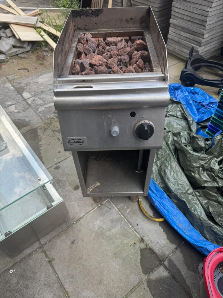 lavagrill, Tuin en Terras, Gasbarbecues, Zo goed als nieuw, Ophalen of Verzenden