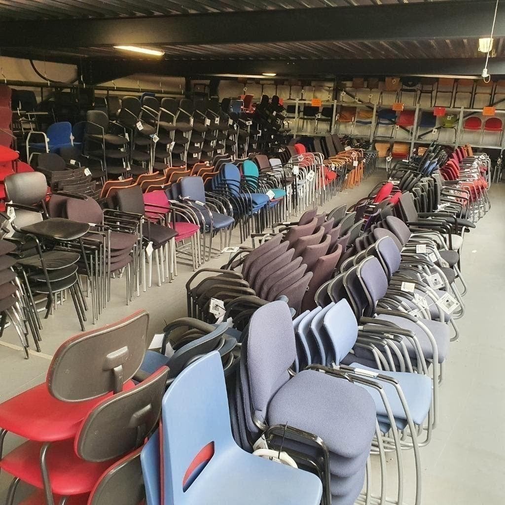 Ruime keuze vergaderstoelen | Kantoorstoelen | Kantinestoel, Huis en Inrichting, Ophalen, Gebruikt, Vijf, Zes of meer stoelen