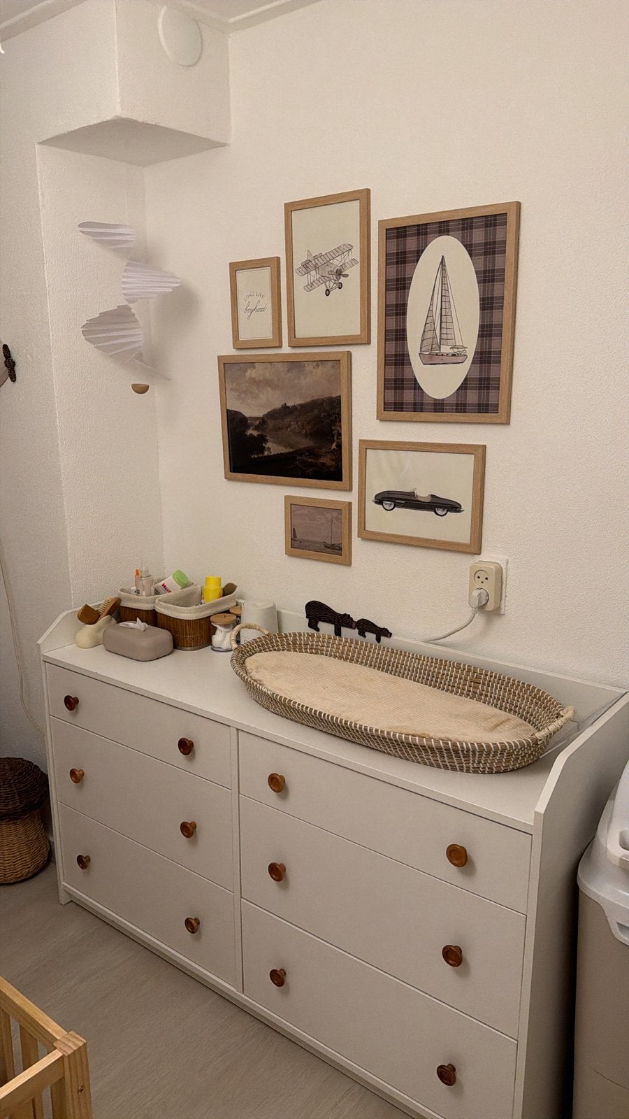 IKEA Hauga commode met 6 laden en houten knoppen, Ophalen, 50 tot 70 cm, 100 cm of meer, Zo goed als nieuw