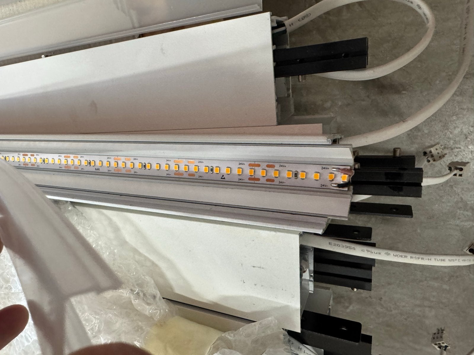 20 xstuks Lumotronic LED rails - 2.5m, 38W, winklerails, Led-lamp, Gebruikt, 60 watt of meer, Overige fittingen