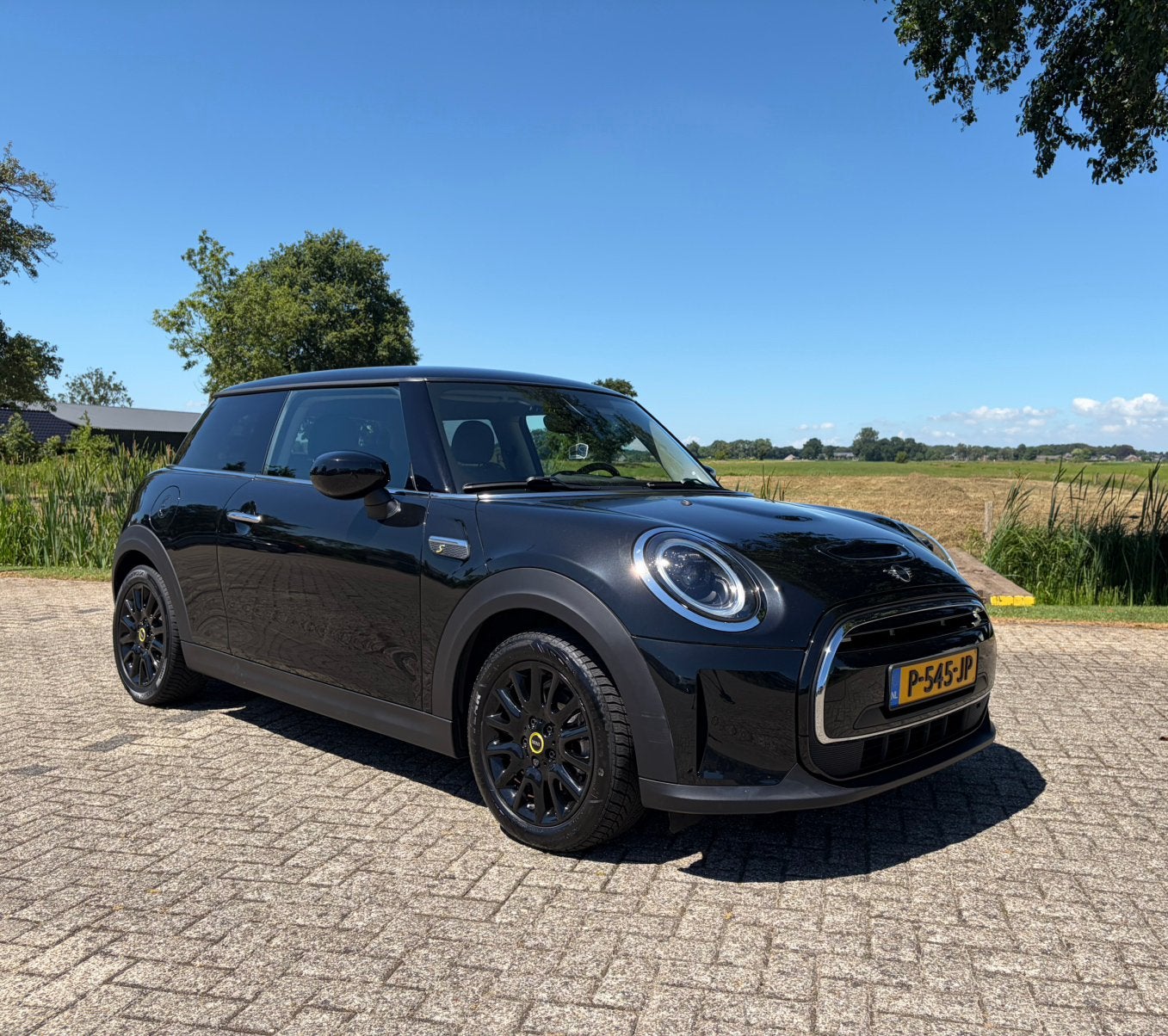 Mini 3-deurs (f56) Electric 184pk Aut 2022 Zwart, 50 €/maand, 4 stoelen, Leder en Stof, Elektrisch