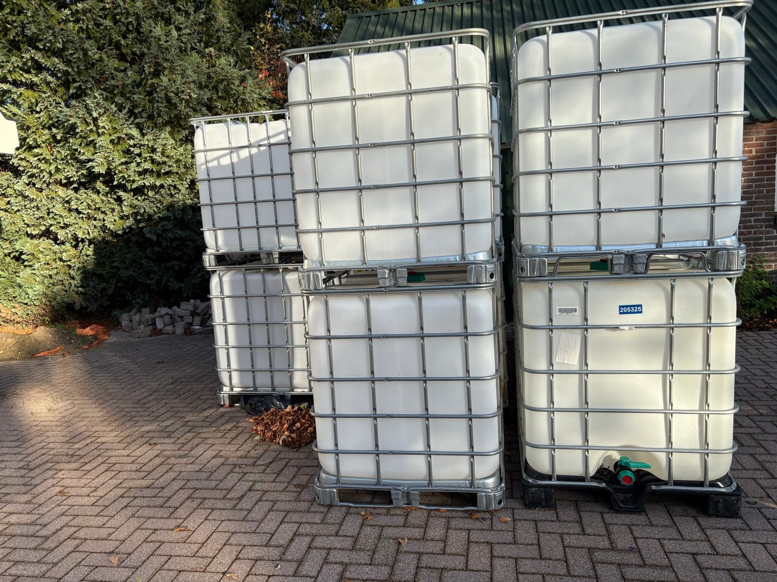 IBC Regenton 1000 liter met kraantje, Ophalen, Kunststof, Gebruikt, Met kraantje