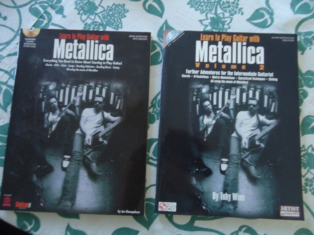 Metallica Learn to Play Guitar With Metallica  Charupakorn, Gitaar, Verzenden, Zo goed als nieuw, Rock en Metal