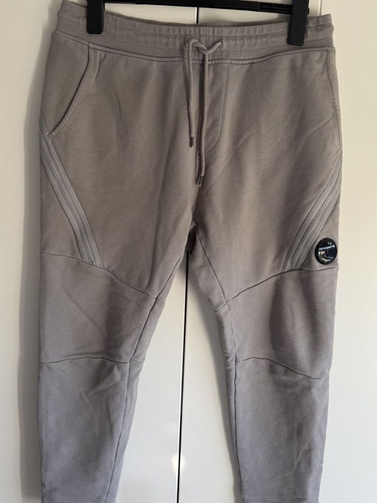 C.P. Company Joggingsbroek – Grijs – Maat M, Kleding | Heren, EU, CP Company, Maat 48/50 (M), Ophalen of Verzenden