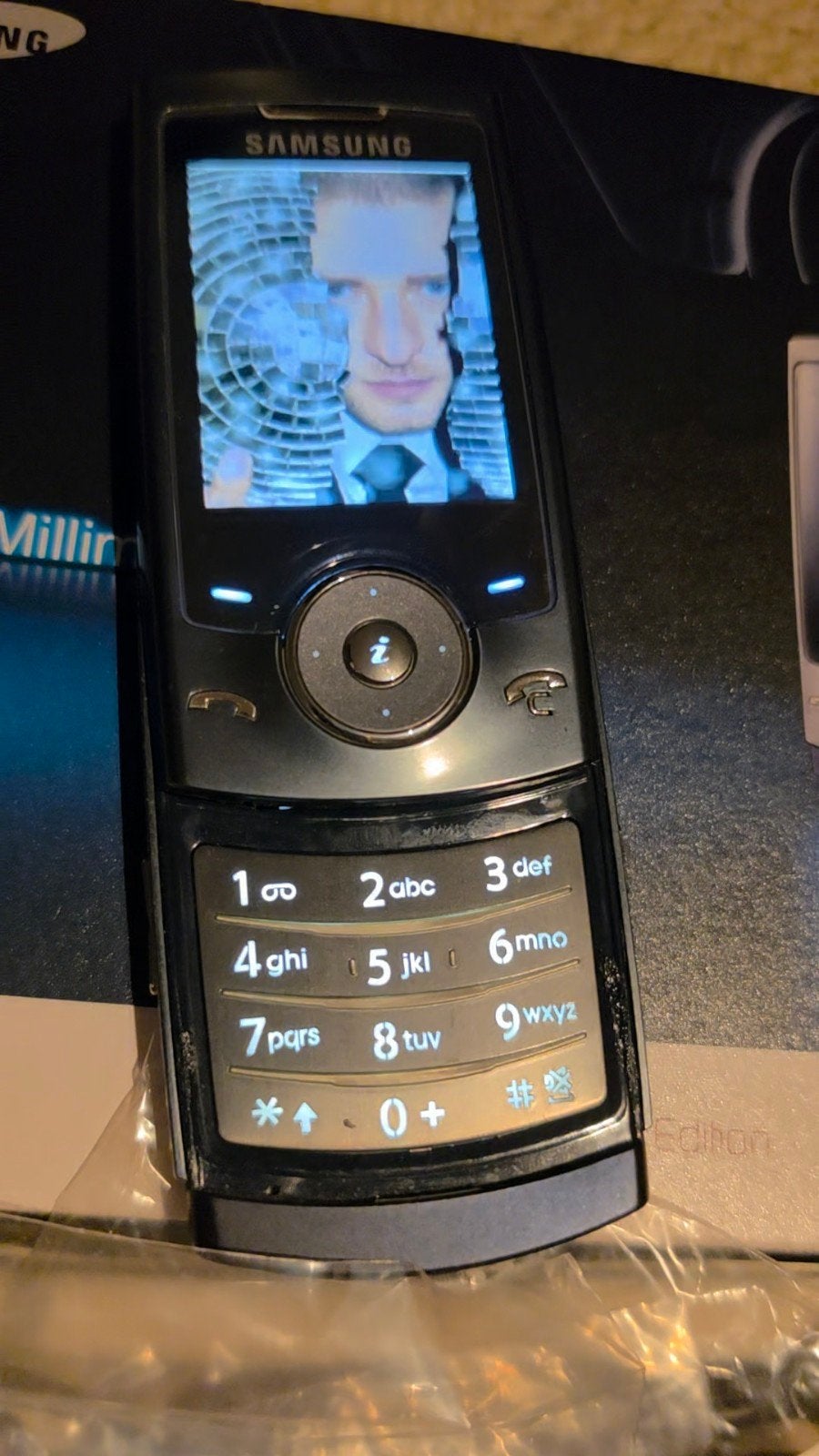 Samsung SGH-U600 Ultra Justin Timberlake Collectors Edition, Ophalen, Schuifmodel, 3 tot 6 megapixel, Zo goed als nieuw