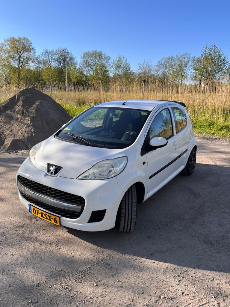 Peugeot 107 Airco | Toerentel | Apple carplay | Elektr ramen, Voorwielaandrijving, Stof, 4 stoelen, Origineel Nederlands