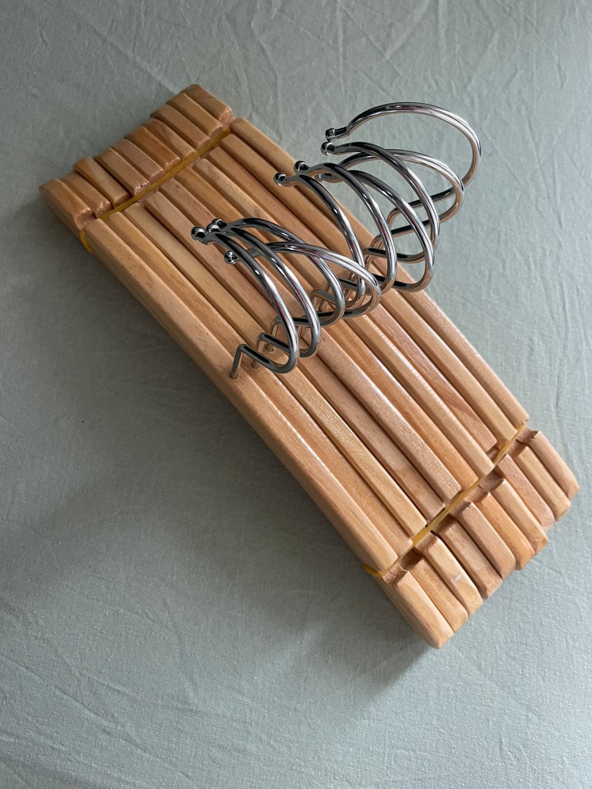 Houten kleerhangers, Ophalen of Verzenden, Zo goed als nieuw