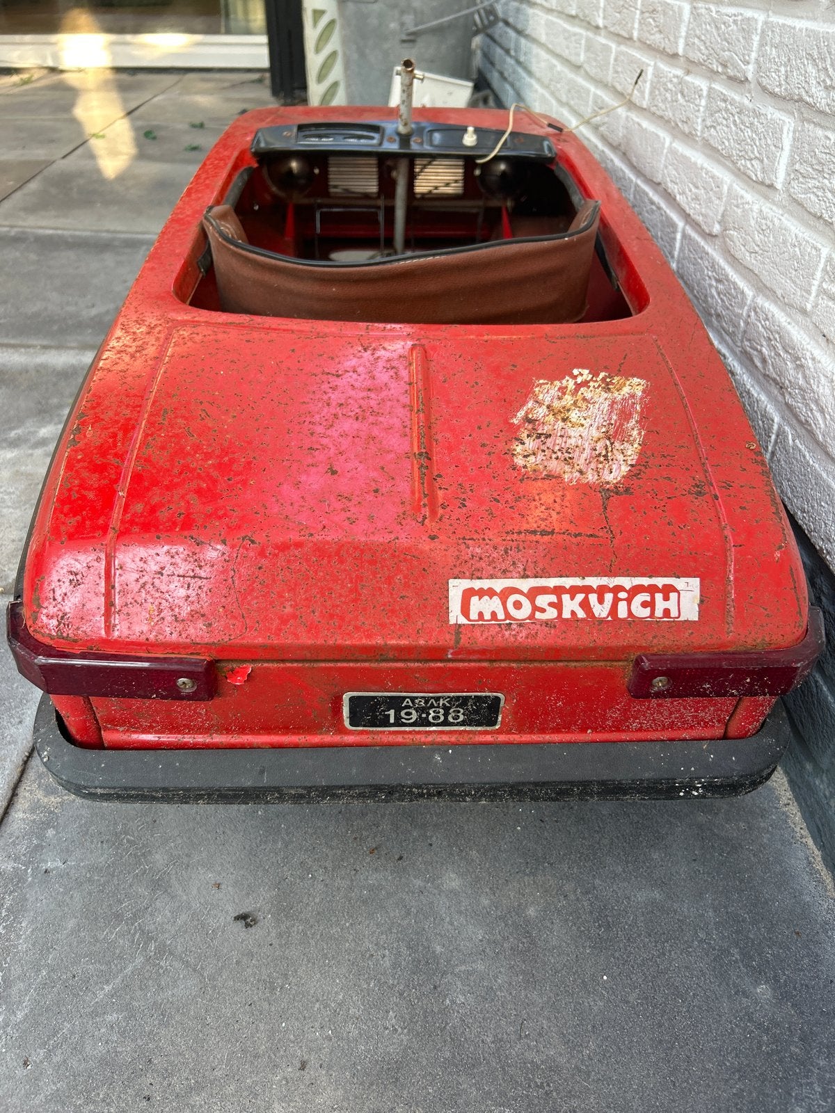 Moskvich Vintage Rode Trapauto - Opknapper, Ophalen, Gebruikt