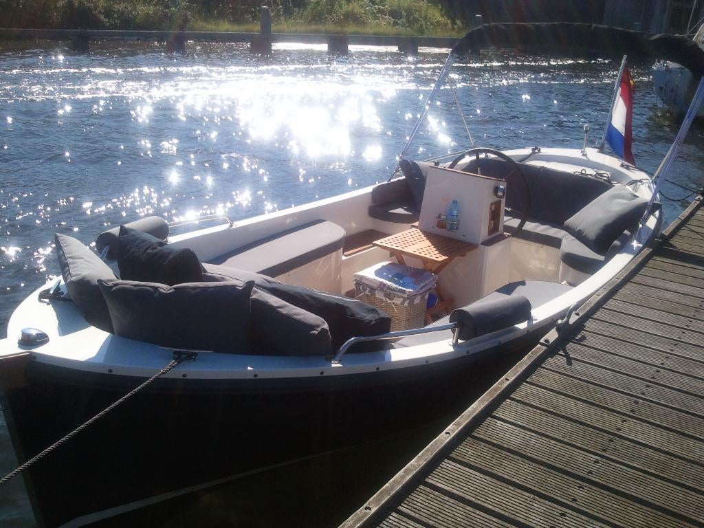 Sloep Nauta Lounge met nieuwe motor / in prijs verlaagd!, Watersport en Boten, Ophalen, 10 tot 30 pk, Gebruikt, Binnenboordmotor