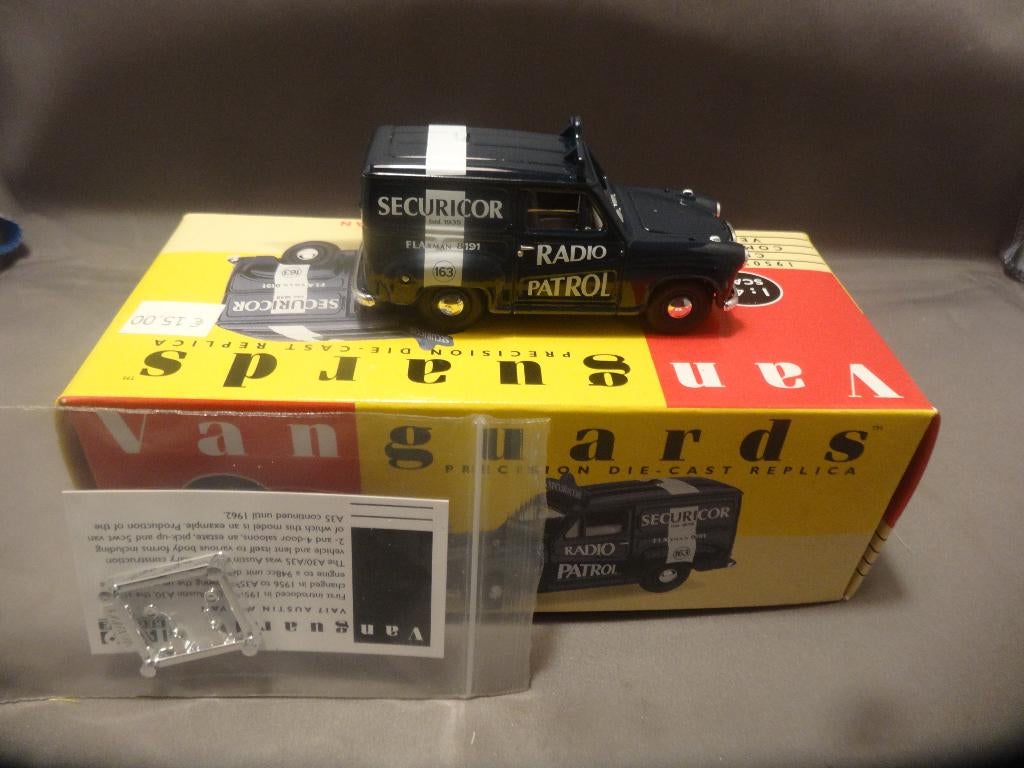 Vanguards Austin A35 Van Securicor 1:43 nieuw in doos, Ophalen of Verzenden, Nieuw, Auto, Vanguards