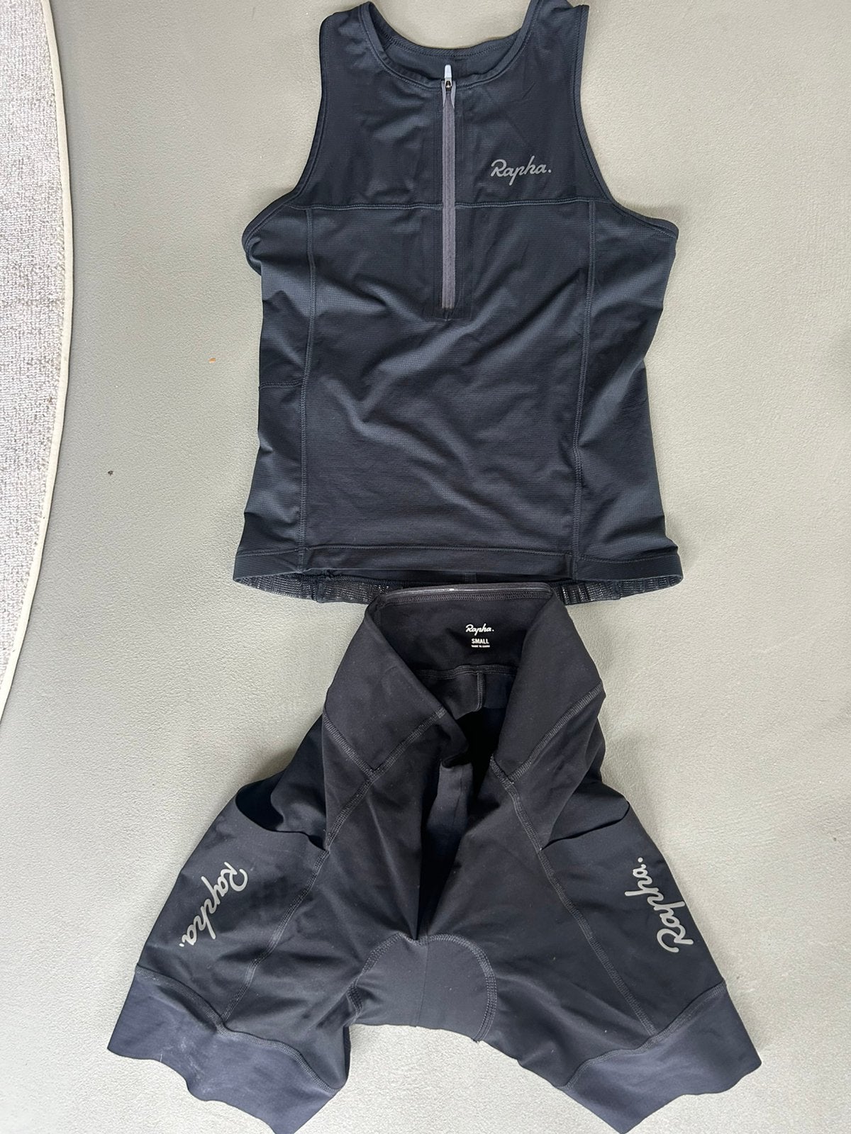 Rapha top & bib, zwart dames Small, Fietsen en Brommers, S, Ophalen of Verzenden, Zo goed als nieuw, Dames