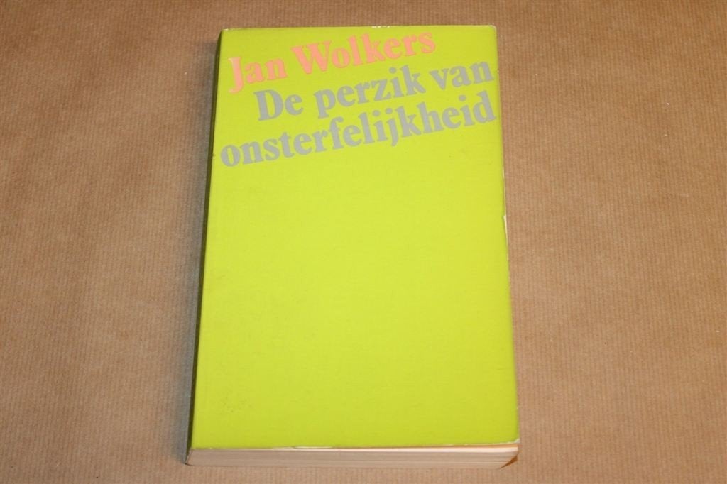 De Perzik van Onsterfelijkheid — Wolkers, 1e druk 1980, Ophalen of Verzenden, Gelezen