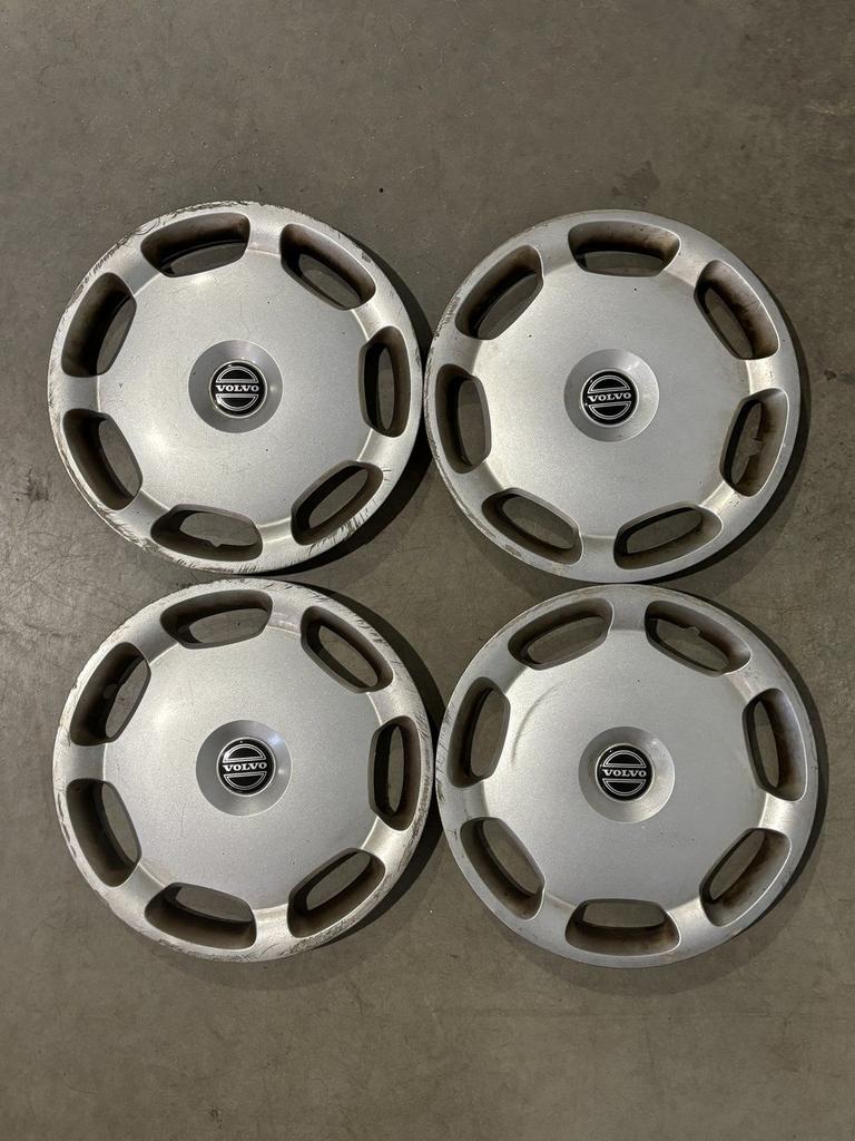 Wieldop Volvo | Set van 4 | 15 inch | 9157510, Gebruikt, -, -, Ophalen of Verzenden