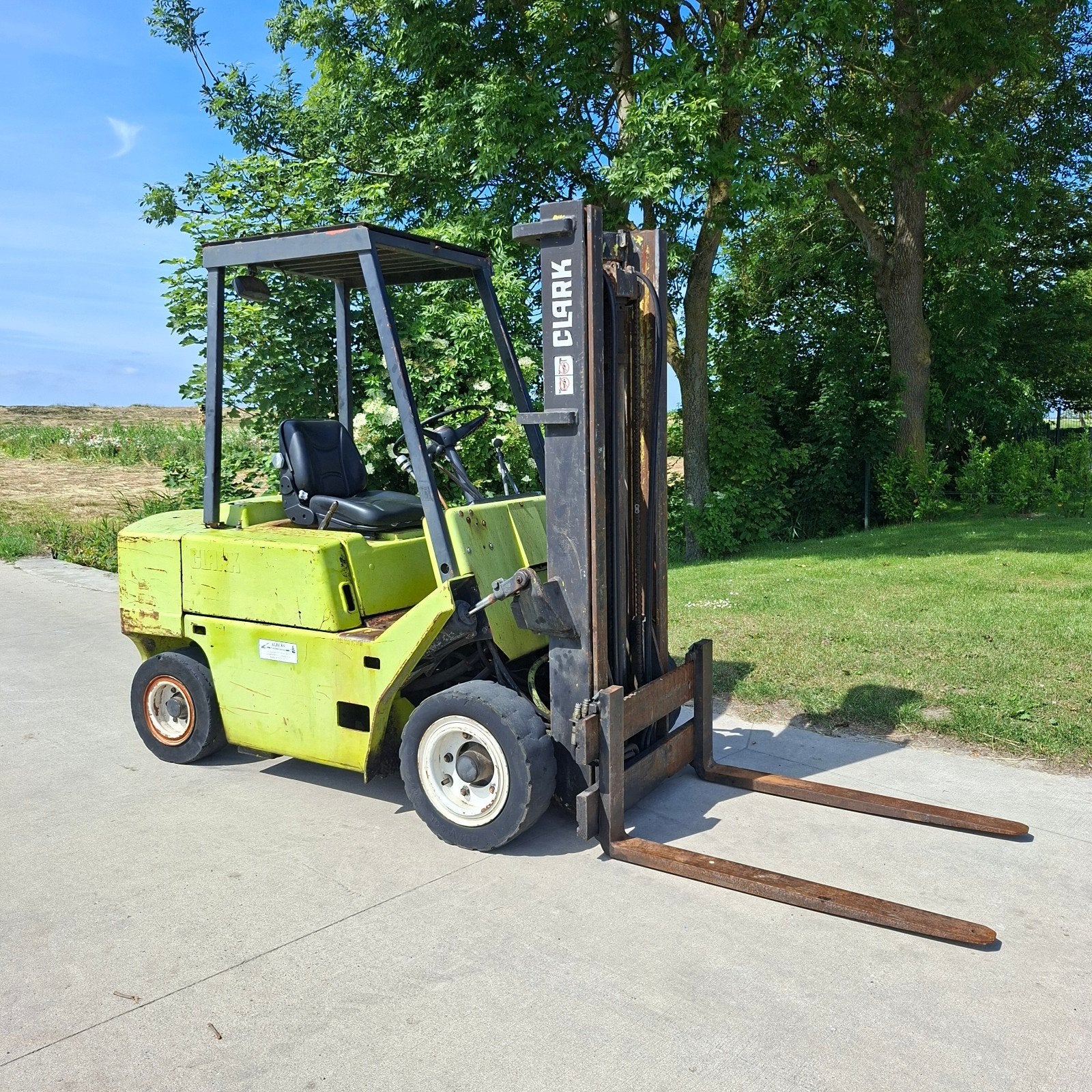 Te koop heftruck Clark 2.5 ton diesel perkins, Diesel, Heftruck, Ophalen of Verzenden, Linde Toyota Hyster Komatsu Nissan jungheinrich Still Crown Tcm