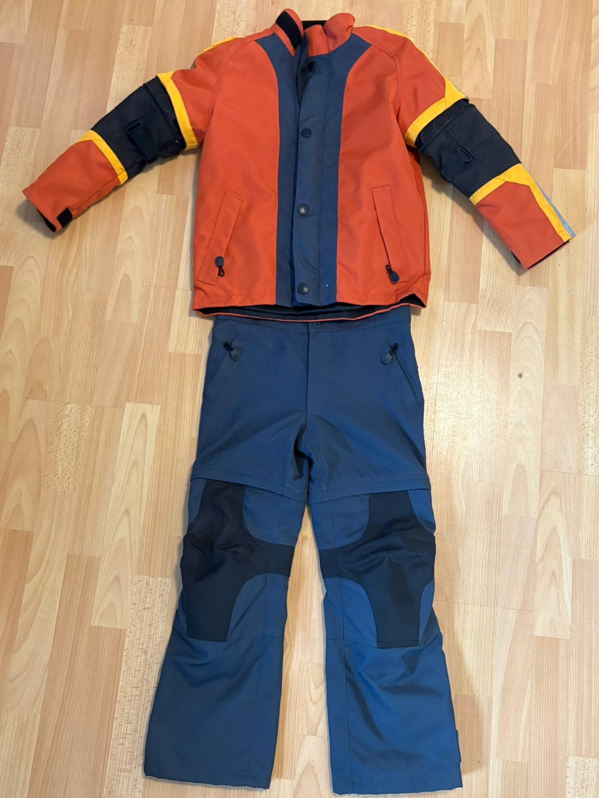 BMW kindermotorpak, in maat: M, Motoren, Kleding | Motorkleding, Ophalen