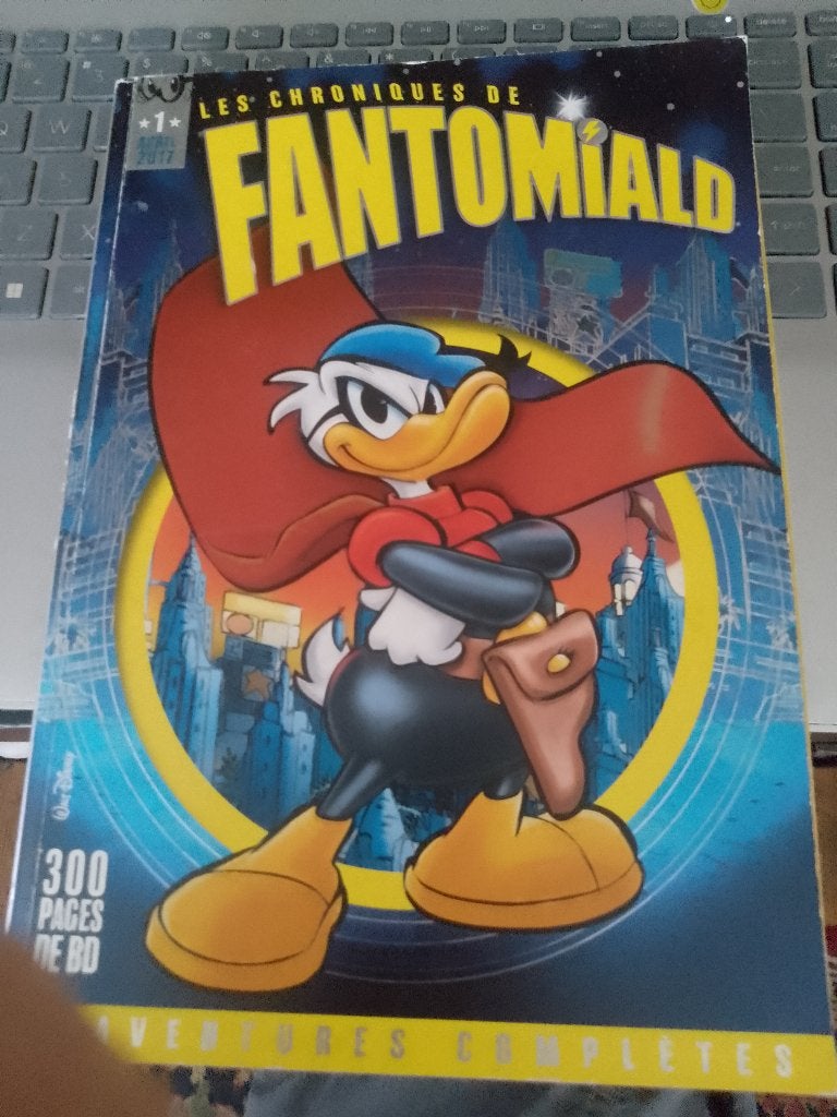 donald duck frans    fantomiald  walt disney, Ophalen of Verzenden, Donald Duck, Zo goed als nieuw, Beeldje of Figuurtje