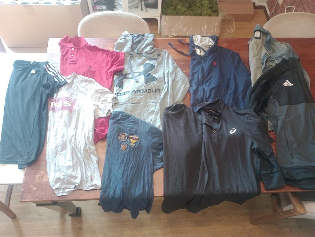 9 shirt/vestjes diverse merken voor 40 euro, Ophalen, Gebruikt