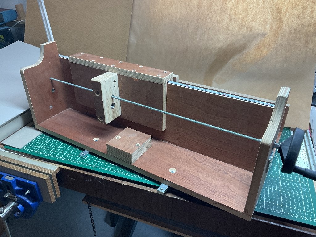 Tandverbinding of vingerlas mal voor de zaagtafel, Gereedschap of Toebehoren, Zo goed als nieuw, Overige merken, Bruin