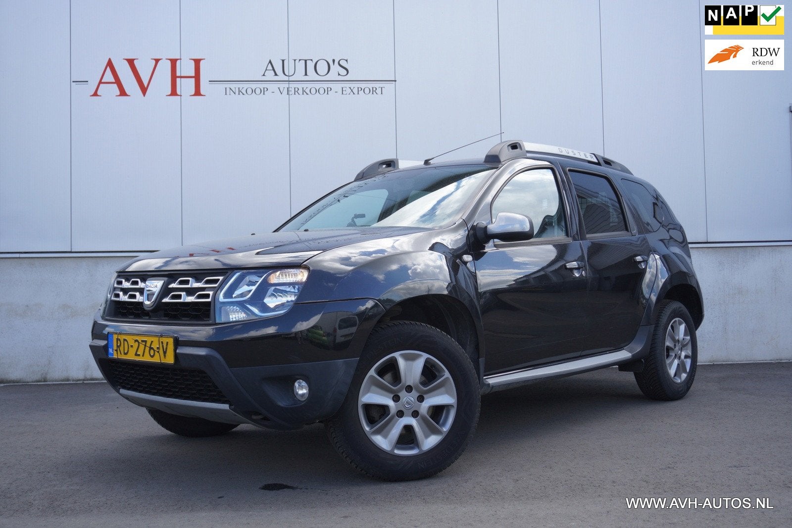 Dacia Duster 1.2 TCe 4x2 Lauréate, Auto's, Dacia, Voorwielaandrijving, Gebruikt, Euro 6, 4 cilinders