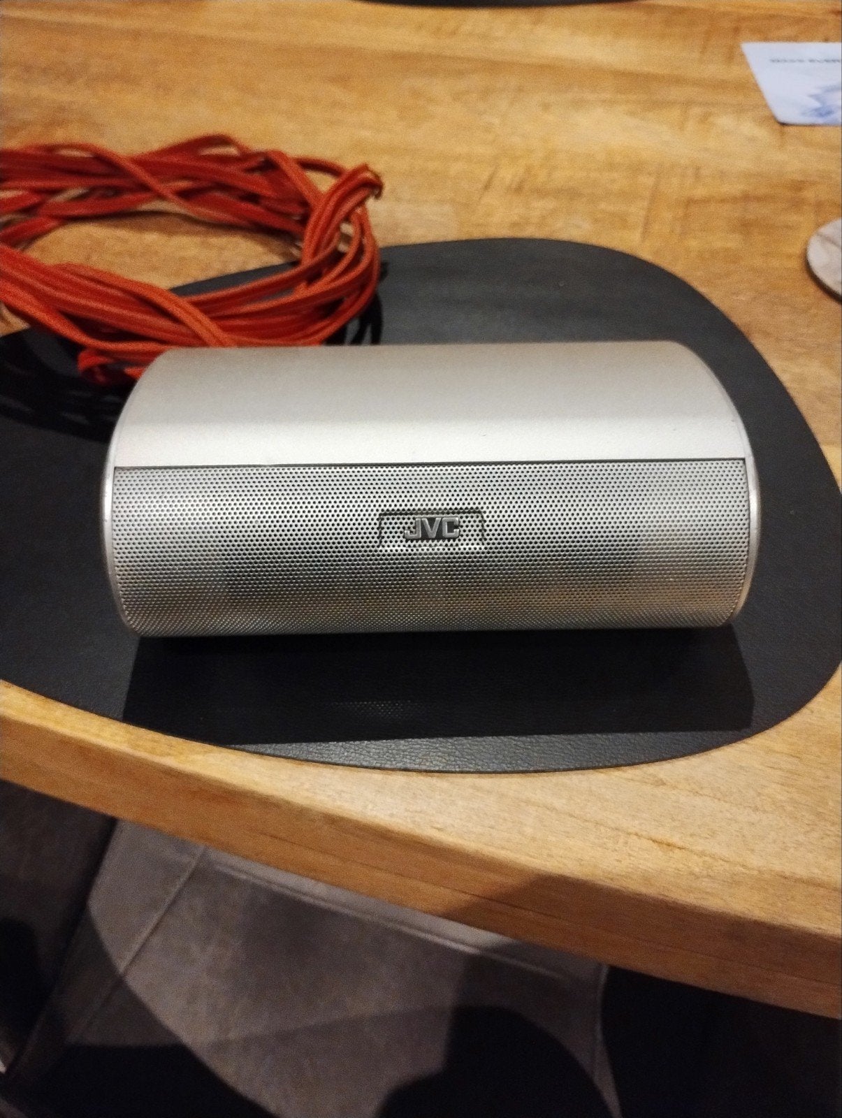 JVC centerspeaker 100W 8ohm in goede staat, Audio, Tv en Foto, Ophalen, Gebruikt, Inclusief kabels, JVC