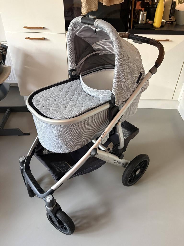 Uppababy Vista Kinderwagen compleet met accessoires, Gebruikt, Combiwagen, Verstelbare duwstang, Ophalen
