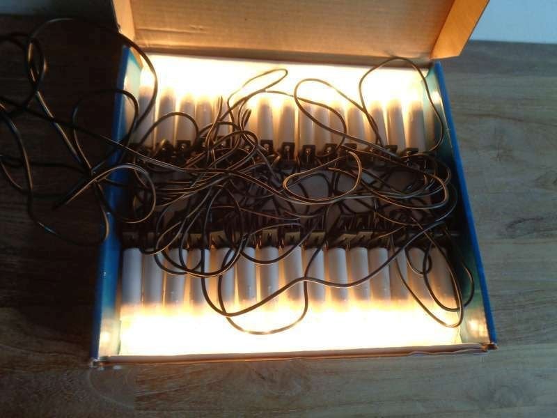 Oude kerstverlichting 30 kaarslampjes kerst € 20 per doos, Ophalen of Verzenden, Zo goed als nieuw