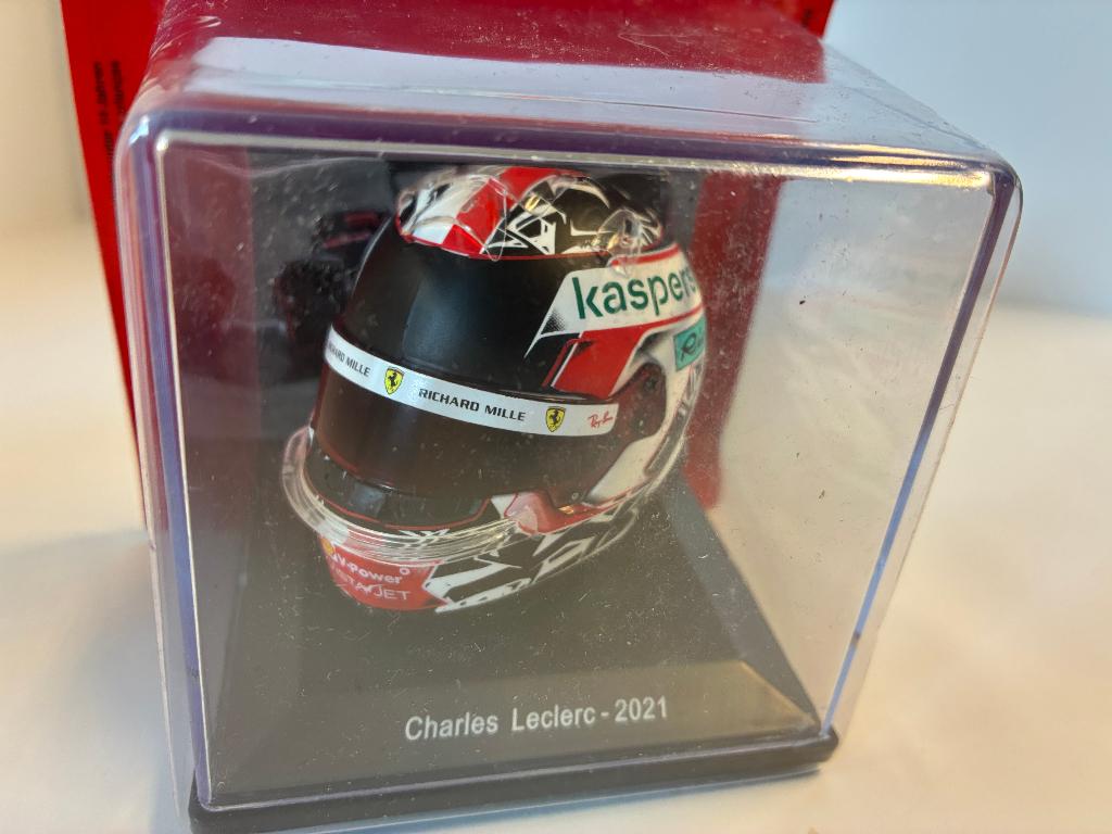 69757: Helm - F1 - Charles Leclerc - 2021 - Spark 1:5, Werkstraße 1, 90765 Fürth, Germany, Overige typen, Nieuw, Spark Germany
