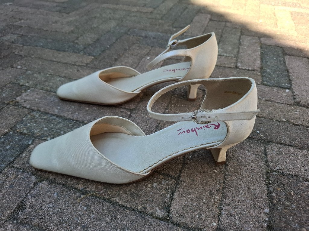 Trouwschoenen 1 dag gedragen, mt 37/38, Rainbow. Goede Staat, Ophalen of Verzenden, Zo goed als nieuw, Overige kleuren, Schoenen