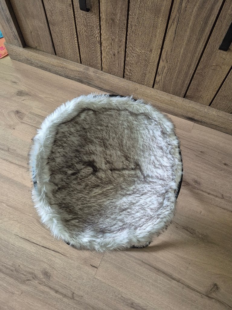 Kattenstoel - Kattenmand Op Pootjes-Pluche , Poezenmand, Ophalen, Zo goed als nieuw, Pluche