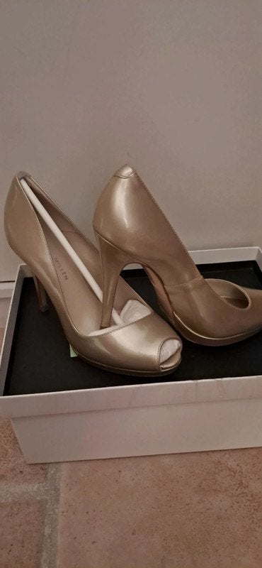 Lakleren hakken pumps Karen Millen maat 38/5, Kleding | Dames, Schoenen, Karen Millen, Ophalen of Verzenden, Zo goed als nieuw