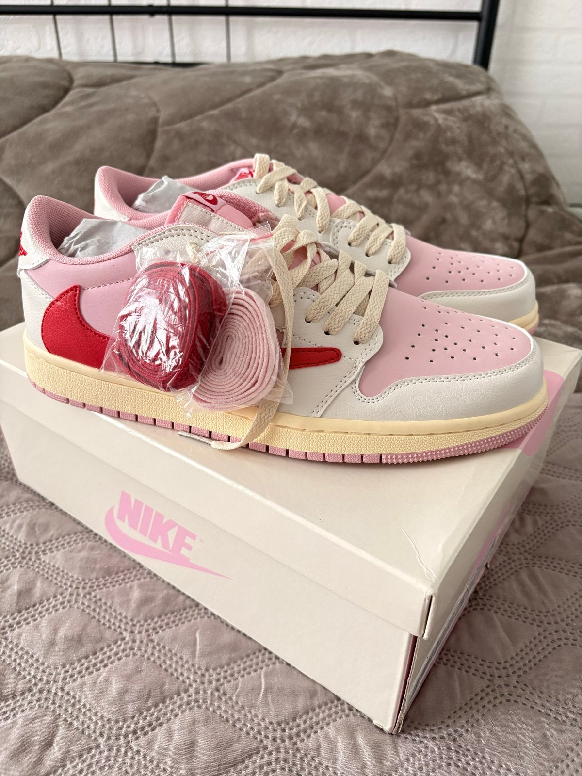 Nike Air Jordan 1 Low OG SP Travis scott sneakers, Verzenden, Nieuw, Overige kleuren, Sneakers of Gympen