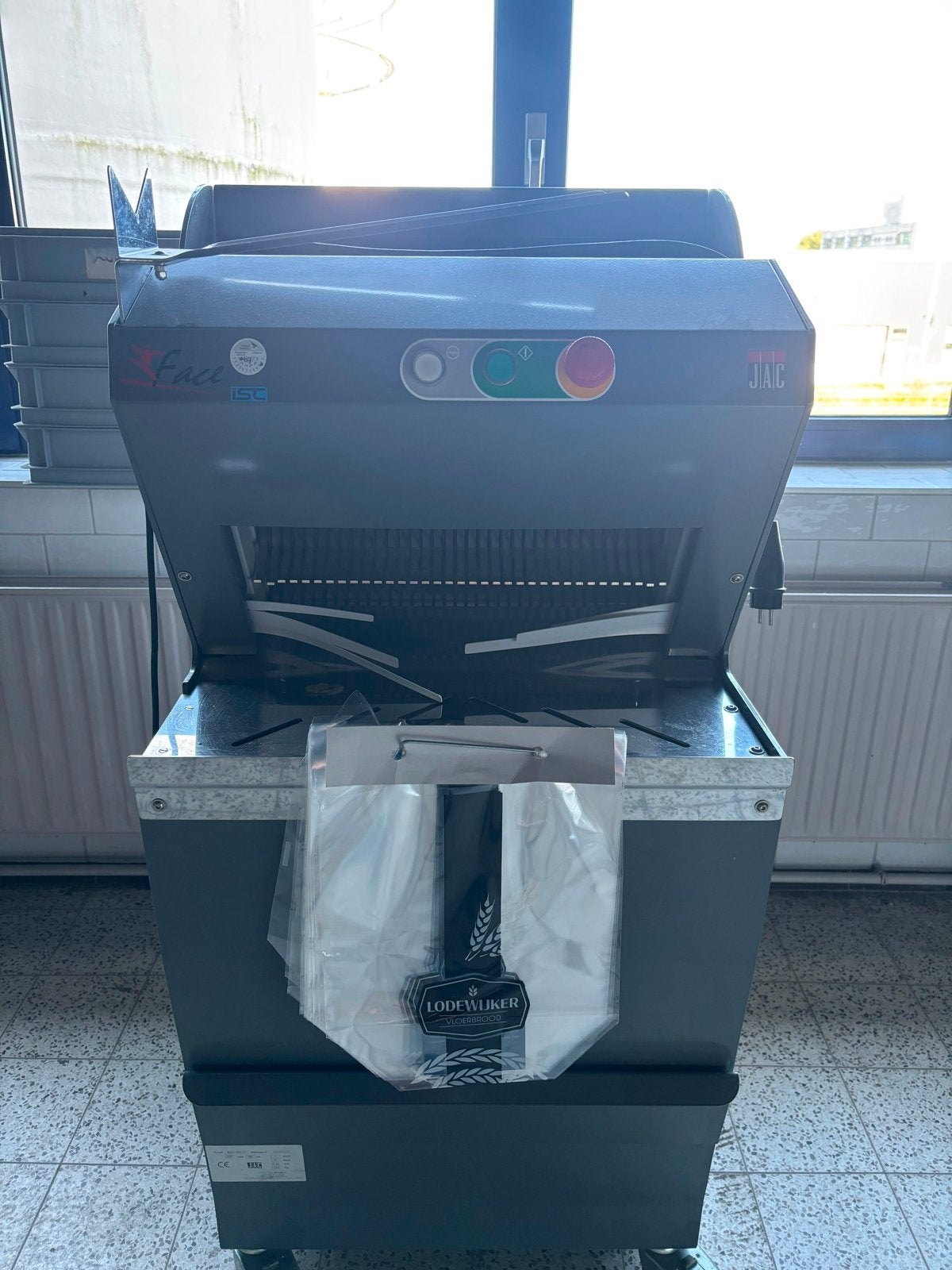 Professioneel Broodsnijmachine JAC ECH 450/0, Ophalen