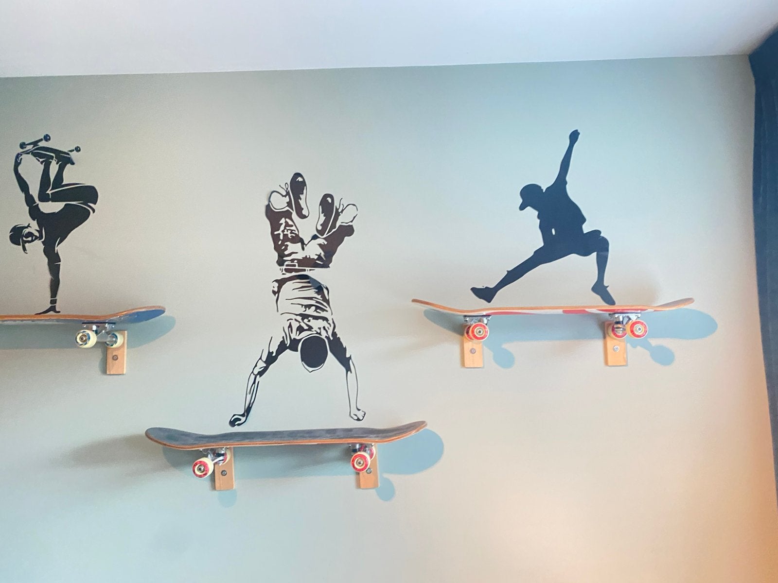 Schappen skateboard tienerkamer, Huis en Inrichting, Ophalen, Zo goed als nieuw, Minder dan 150 cm, Minder dan 25 cm