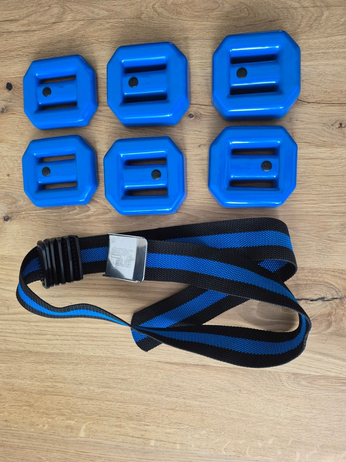 Seac Sub Loodgordel met 4x 2kg en 2x 1kg met 6x 1.75kg lood, Watersport en Boten, Duiken, Ophalen, Zo goed als nieuw, Lood of Loodgordel