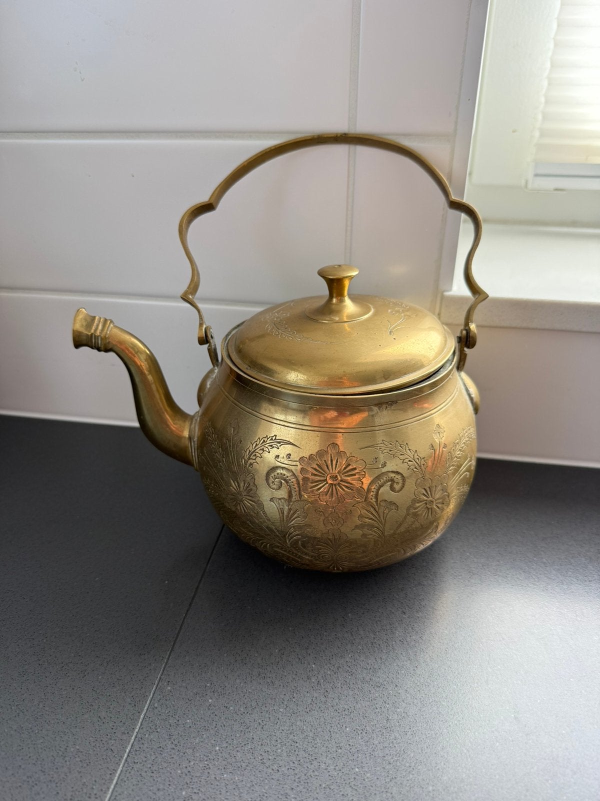 Vitage theeketel, Ophalen