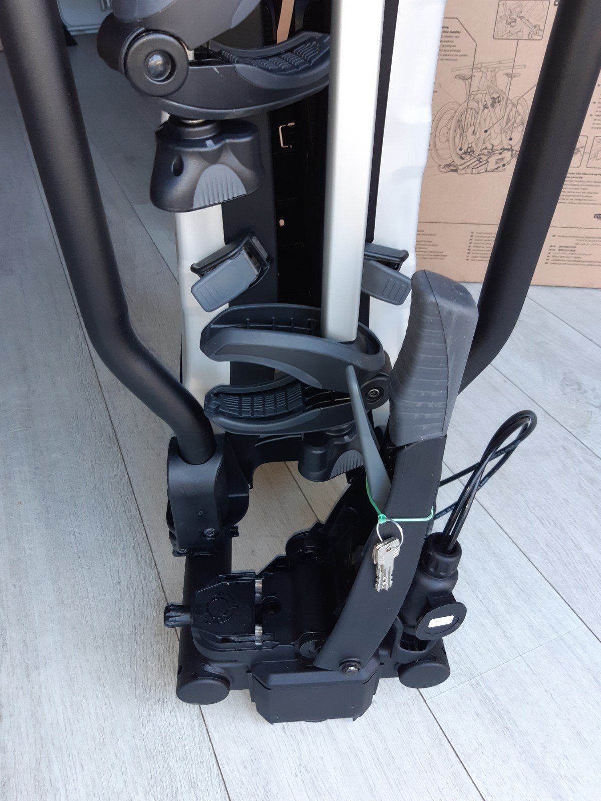 Foto 17 van thule easyfold xt2 933 fietsendrager + opberghoes NIEUW !!