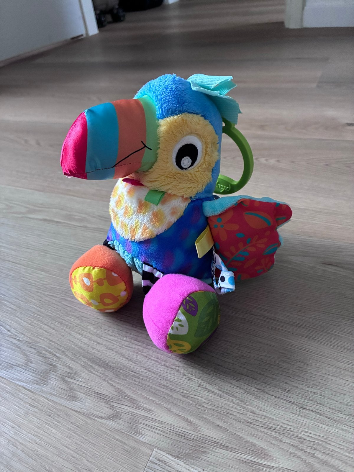 Baby speelgoed toekan rammelaar playgro, Ophalen of Verzenden, Zo goed als nieuw, Rammelaar, Met geluid
